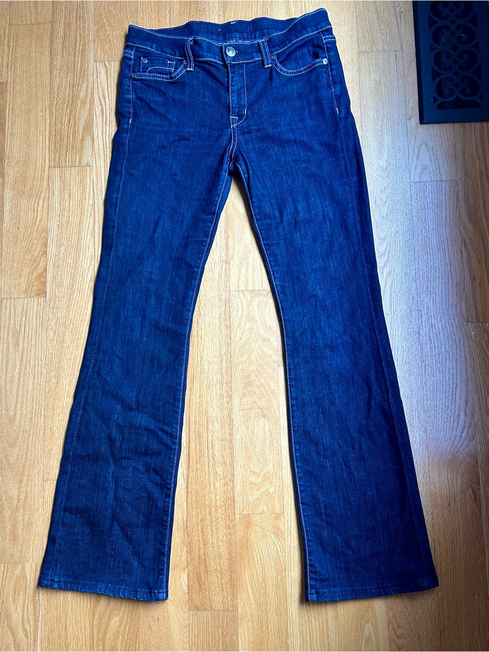 Fidelity W-30 Belladonna Bootcut Mid-Rise Hemmed Dark Indigo Jeans Denim